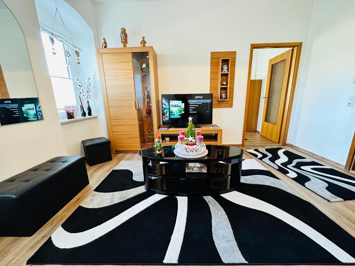 Gemuetliche Wohnung In Gruenhainichen Erzgebirge Grunhainichen エクステリア 写真