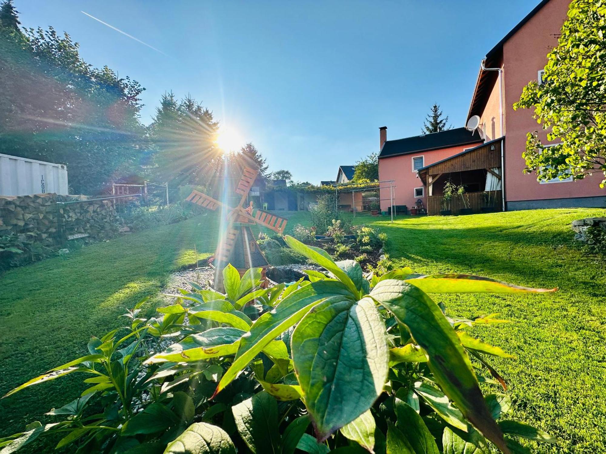 Gemuetliche Wohnung In Gruenhainichen Erzgebirge Grunhainichen エクステリア 写真